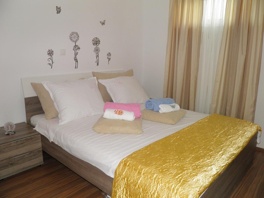 Apartment Leptir Podstrana Rom bilde